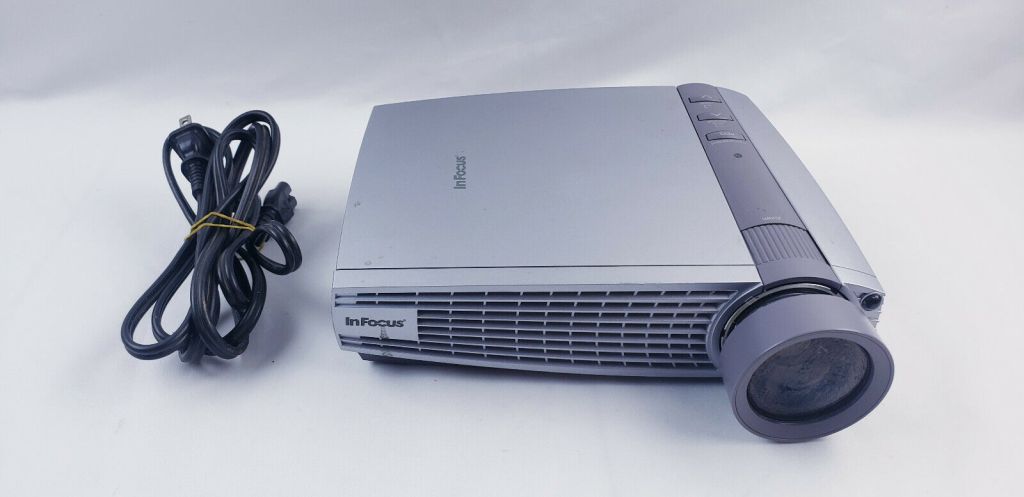 InFocus LP-130 portable projector