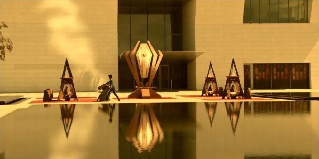 Michael Burnham and Sarek having a martial arts contest via katric bond at the Vulcan Science Academy